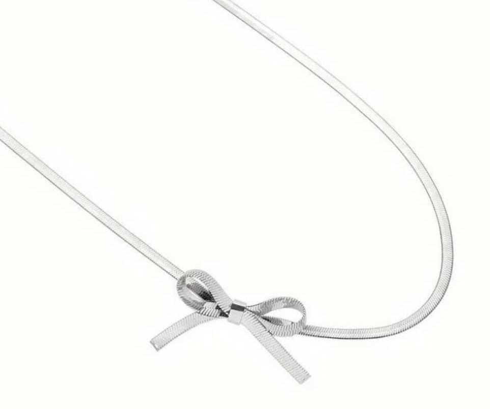 Side Ribbon Necklace